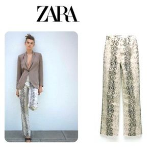 NEW ZARA Size 4 Long Jeans Premium 90’s Wide Snake Print NWT womans